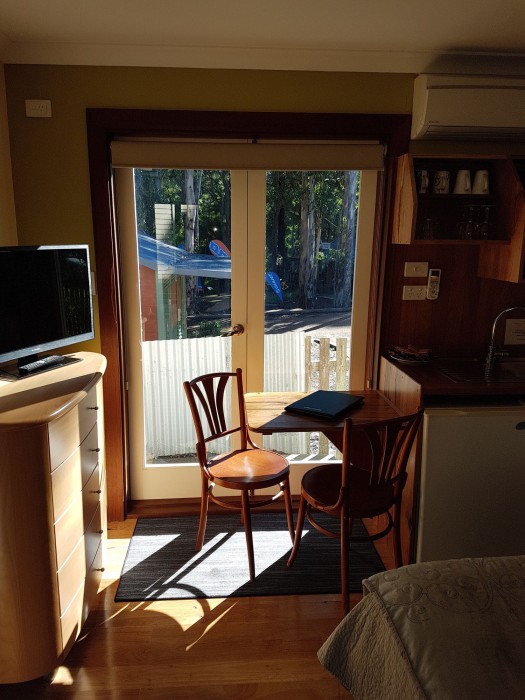 ADAMSONS RIVERSIDE ACCOMMODATION 23/100