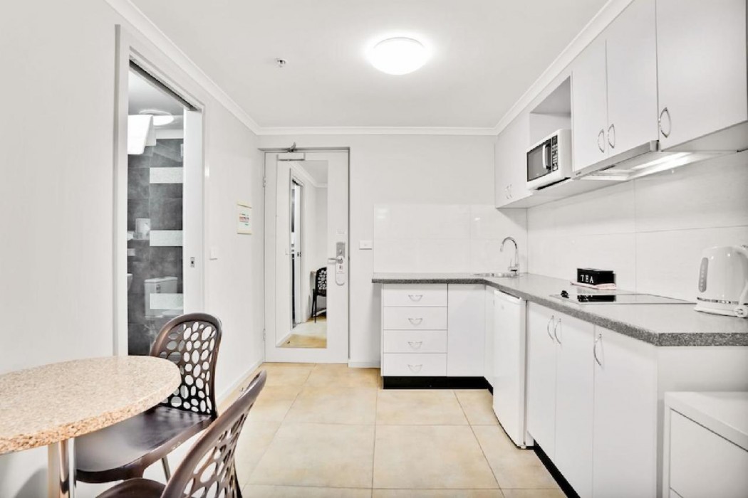 Carlton Lygon Lodge 38/75