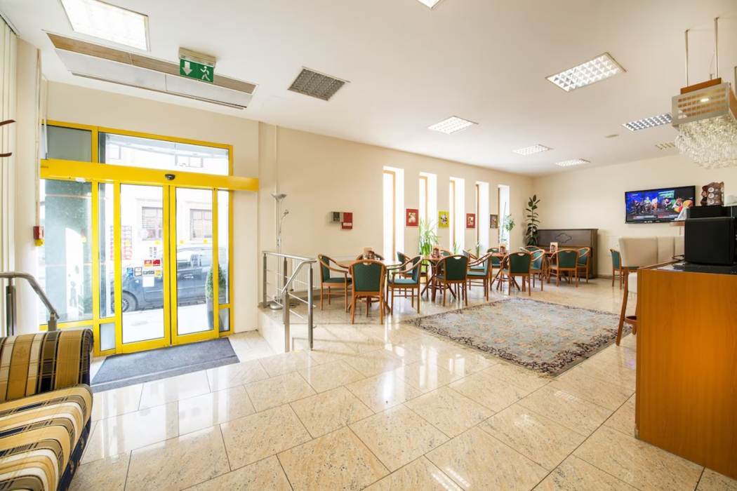 Hotel Dvorak 11/66