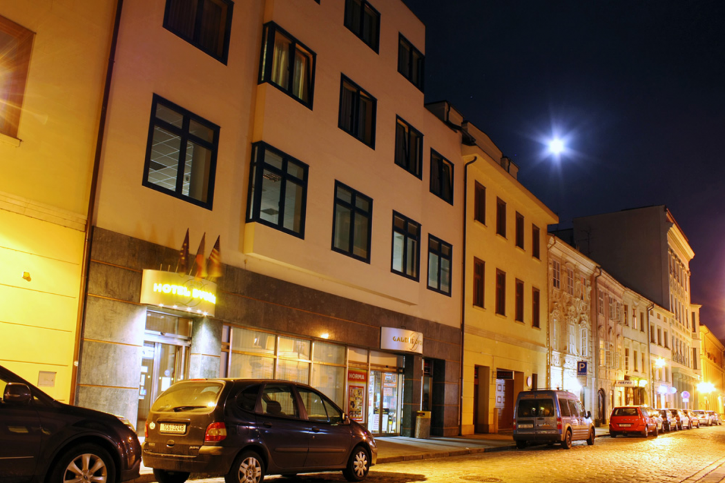 Hotel Dvorak 3/66