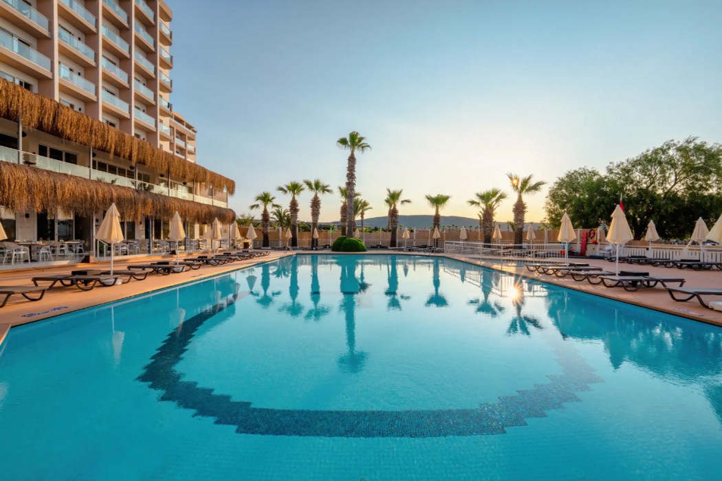Design Plus Seya Beach Hotel 38/67