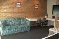 COUNTRY HOME MOTOR INN 21/28
