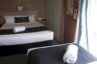 COUNTRY HOME MOTOR INN 18/28
