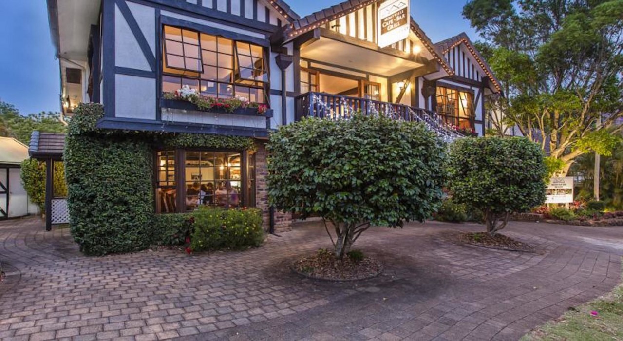 Montville Mountain Inn 34/62