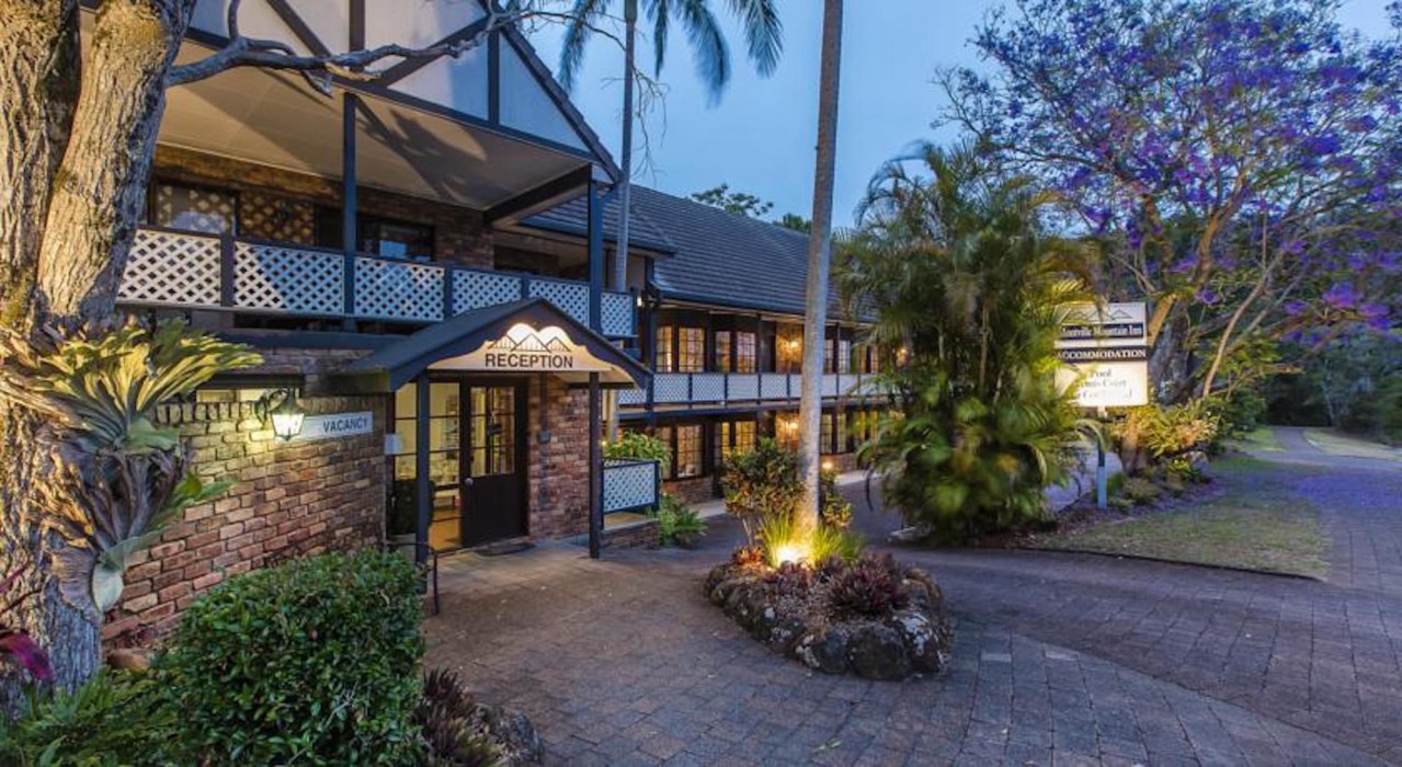 Montville Mountain Inn 36/62