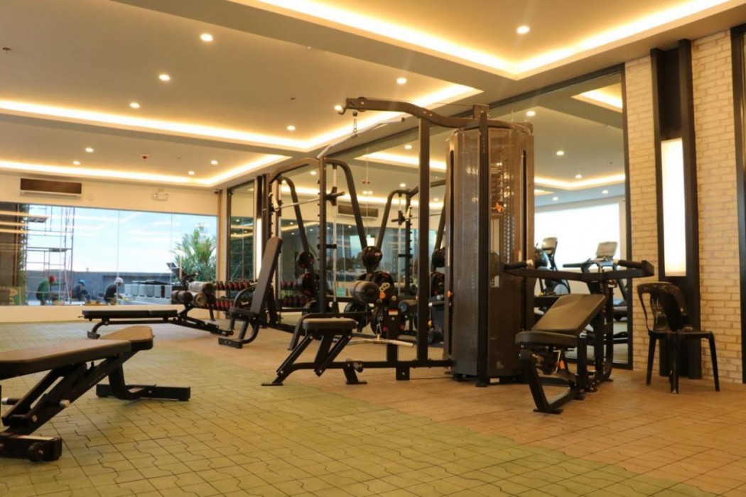 Rizal Park Hotel 27/65