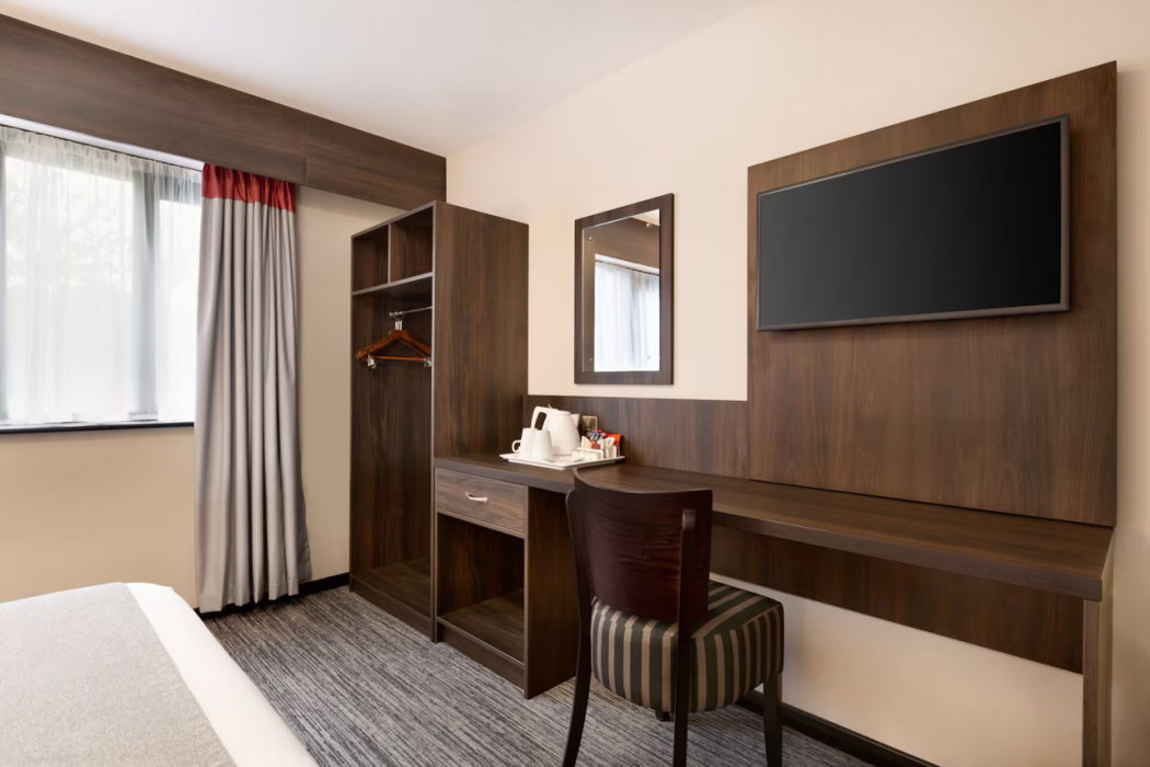 Ramada by Wyndham Bristol West 8/19