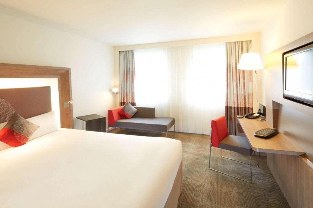 Renea Hotel 10/59