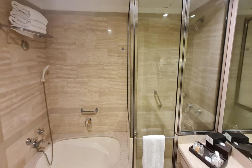 Intercontinental Buenos Aires (Intercontinental Hotel) 9/66
