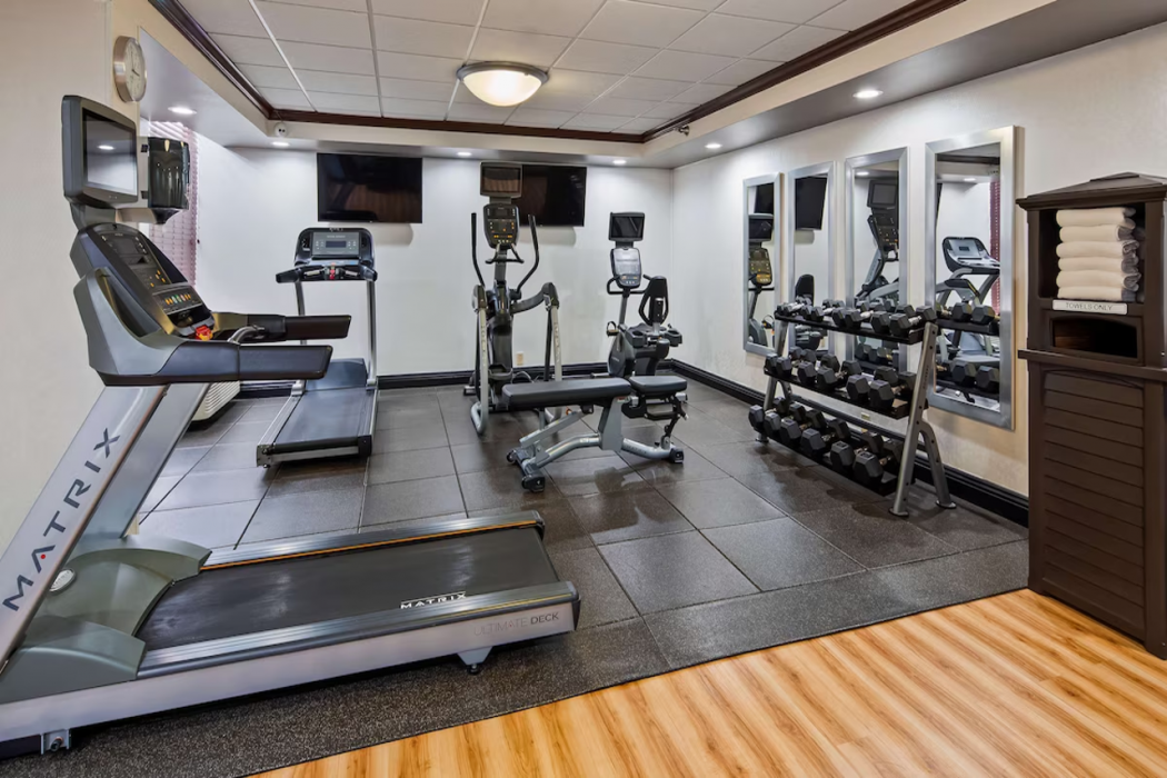 Best Western Plus Indianapolis NW Hotel 33/69
