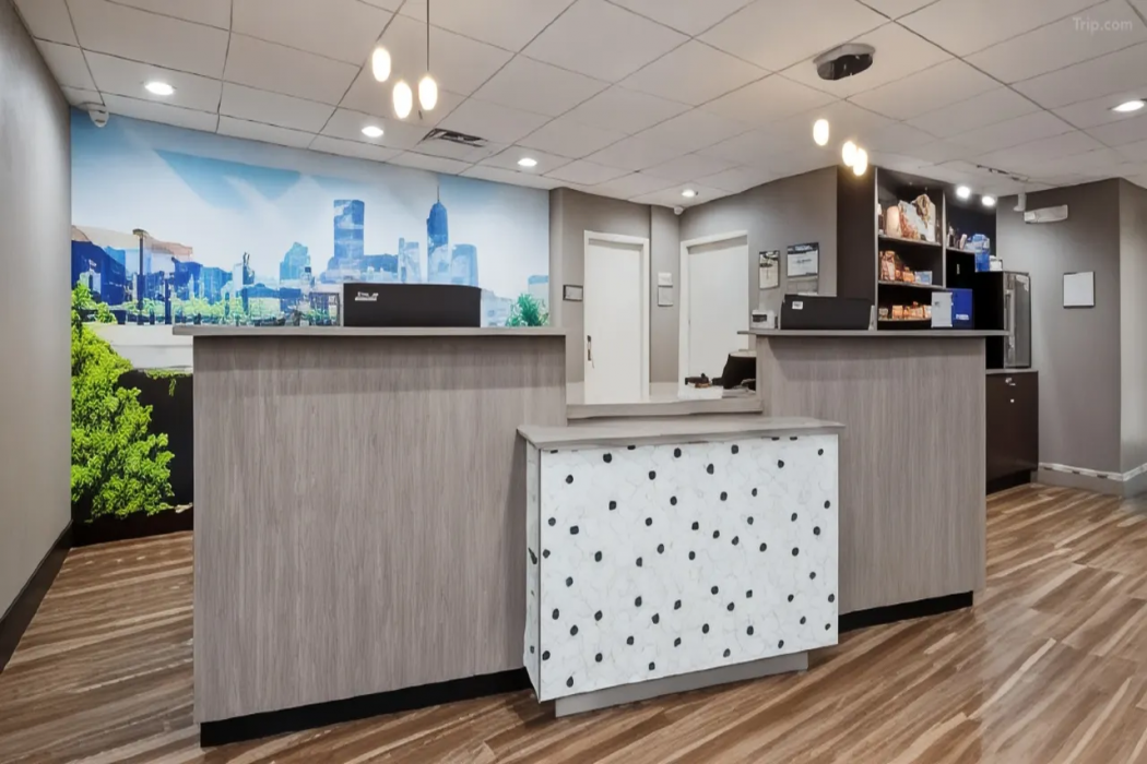Best Western Plus Indianapolis NW Hotel 8/69