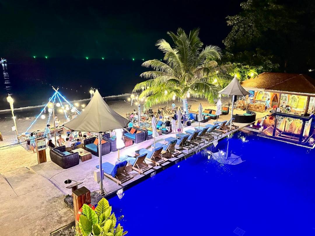 Akira Lipe Resort in KOH LIPE