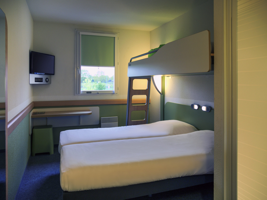 Ibis Budget Niort Est La Creche 10/32