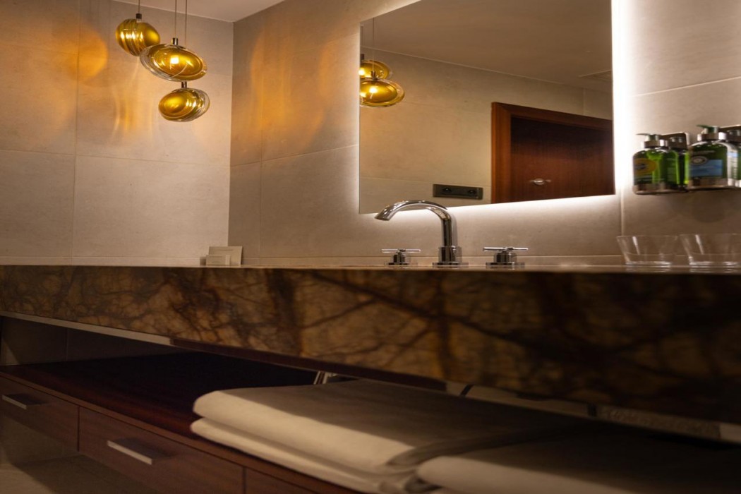 Jalta Boutique Hotel 69/73