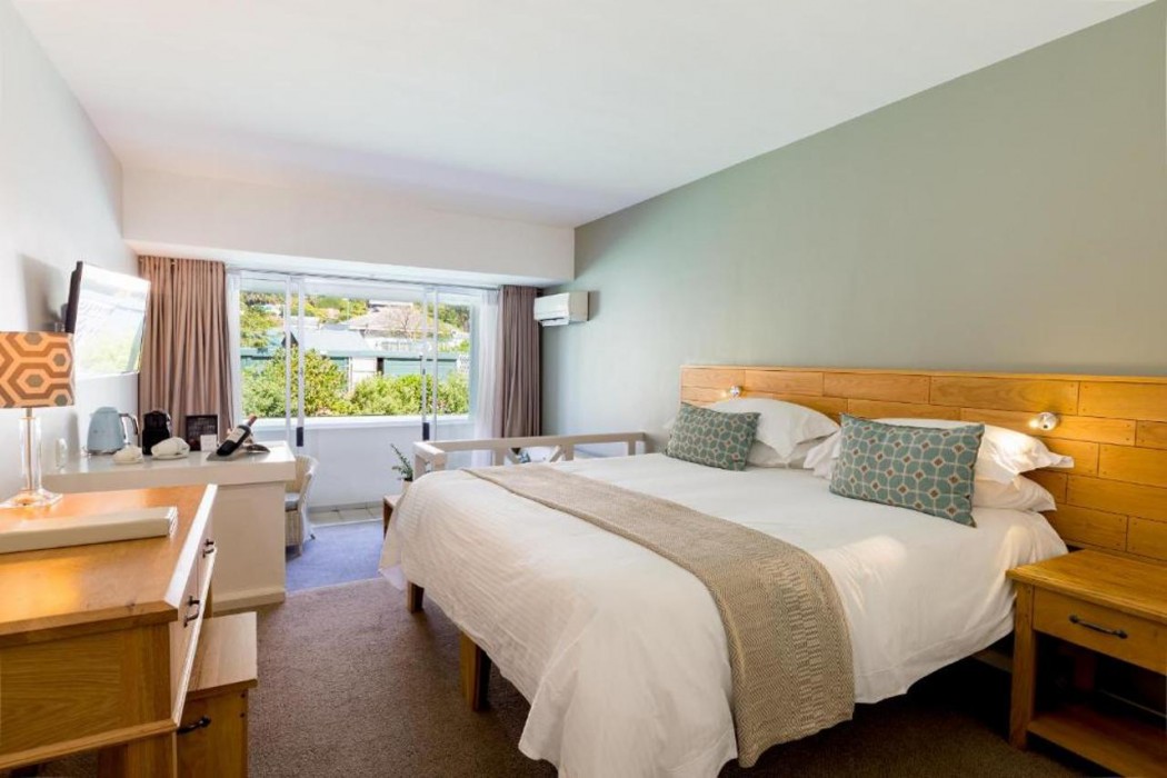 The Bay Hotel 4/48