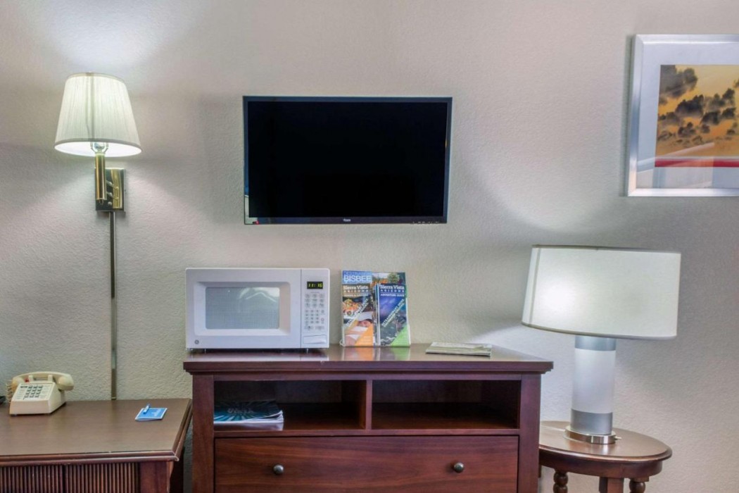 Rodeway Inn Near Ft Huachuca 2/9