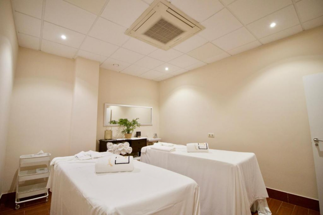 Hotel Granada Palace Affiliated by Melia 28/56