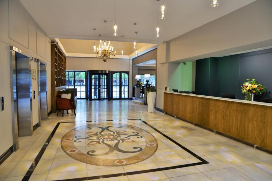 Capetonian Hotel 12/31