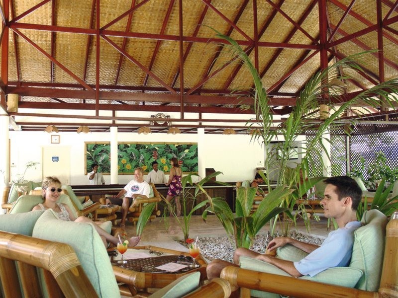 Angaga Island Resort And Spa 20/57