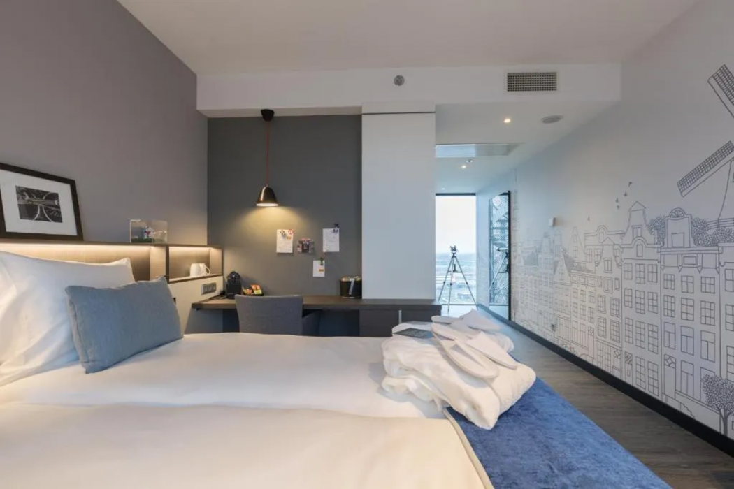 Postillion Hotel Amsterdam 6/17