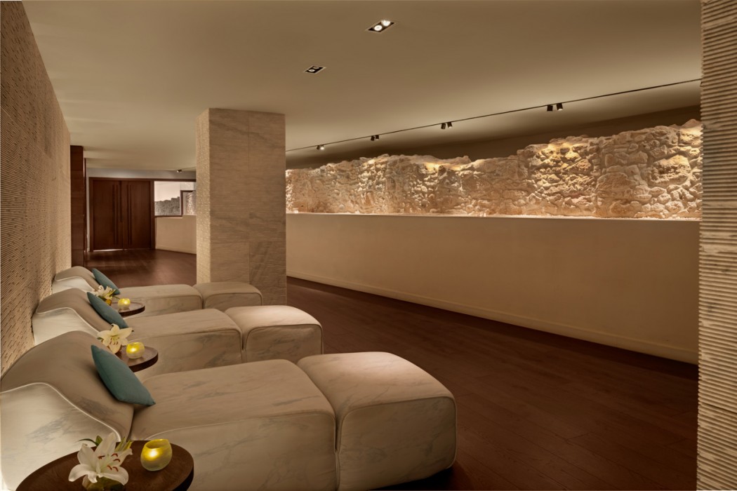 Amara Hotel 44/97