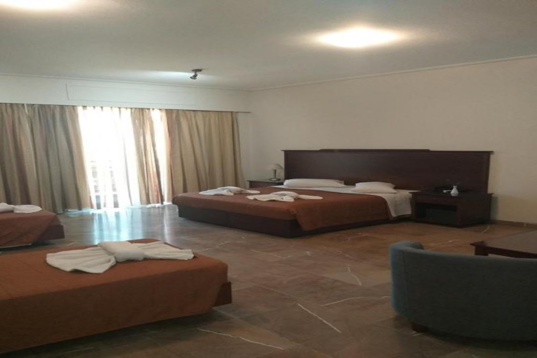 Apollo Hotel 7/34