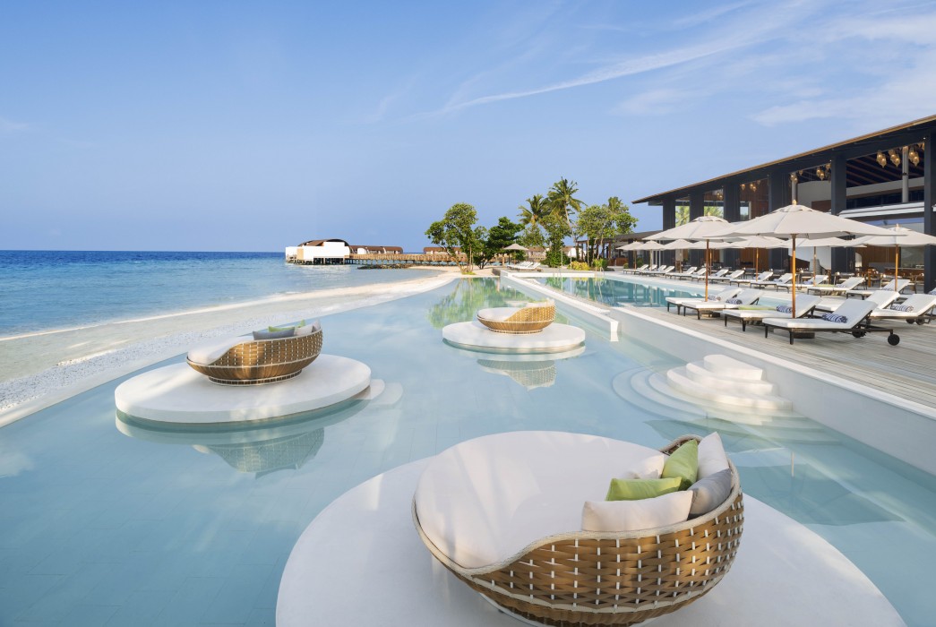 The Westin Maldives Miriandhoo Resort 98/147