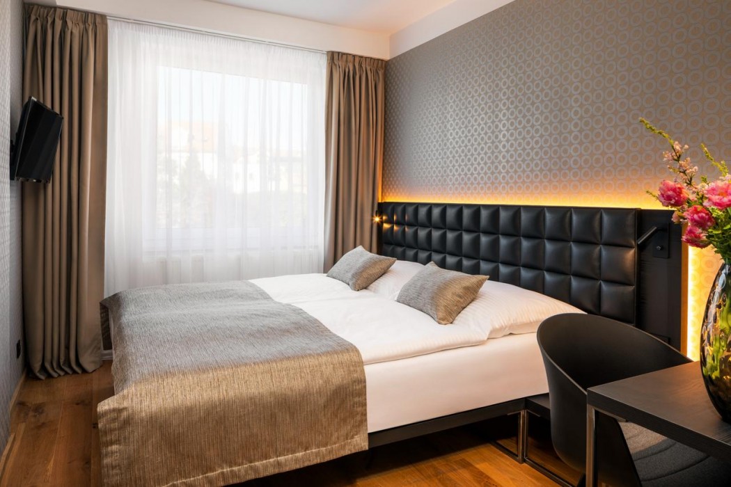 Aida Hotel 27/72
