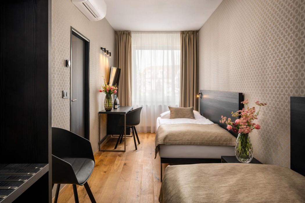 Aida Hotel 19/72
