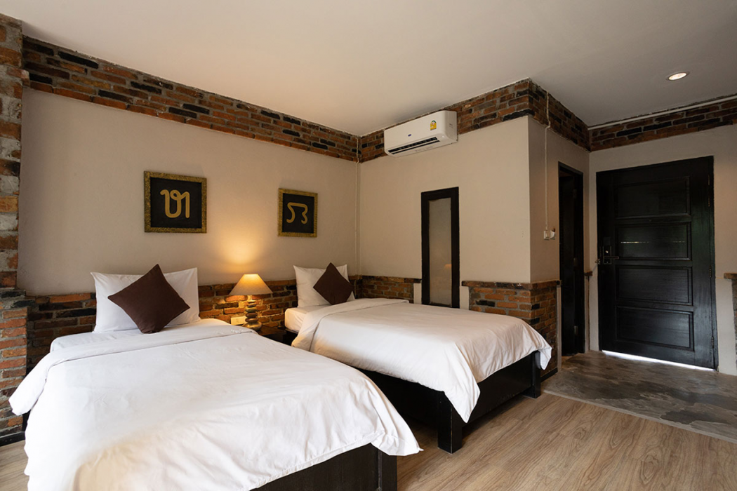 Motive Cottage Resort 16/65