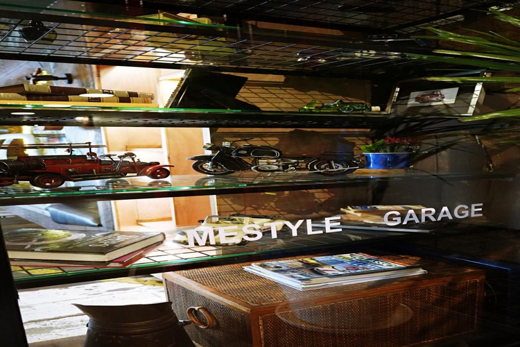 Mestyle Garage Hotel 17/86