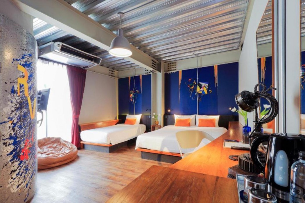 Mestyle Garage Hotel 31/86