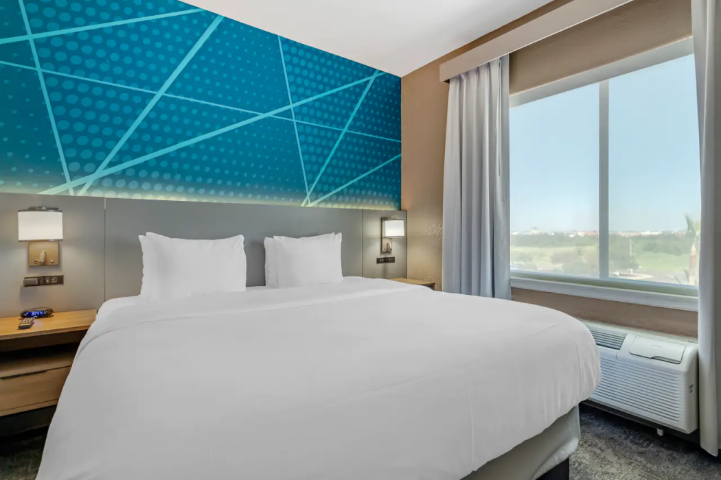 Comfort Suites Laredo TX 13/28