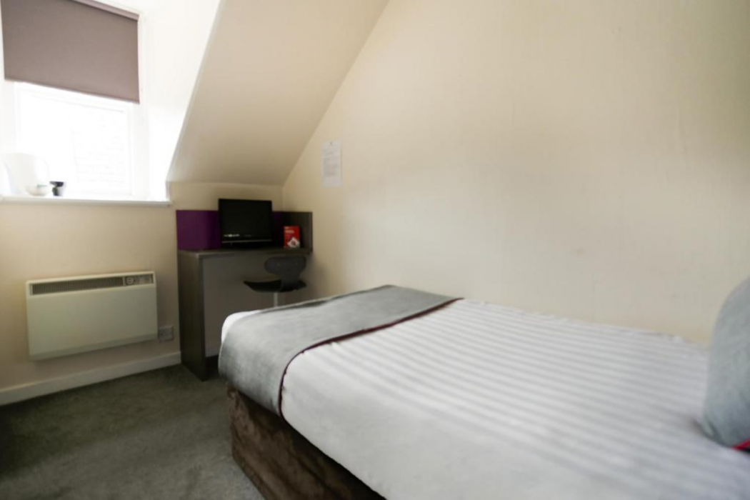 The Breadalbane Arms Room Only Hotel 9/38