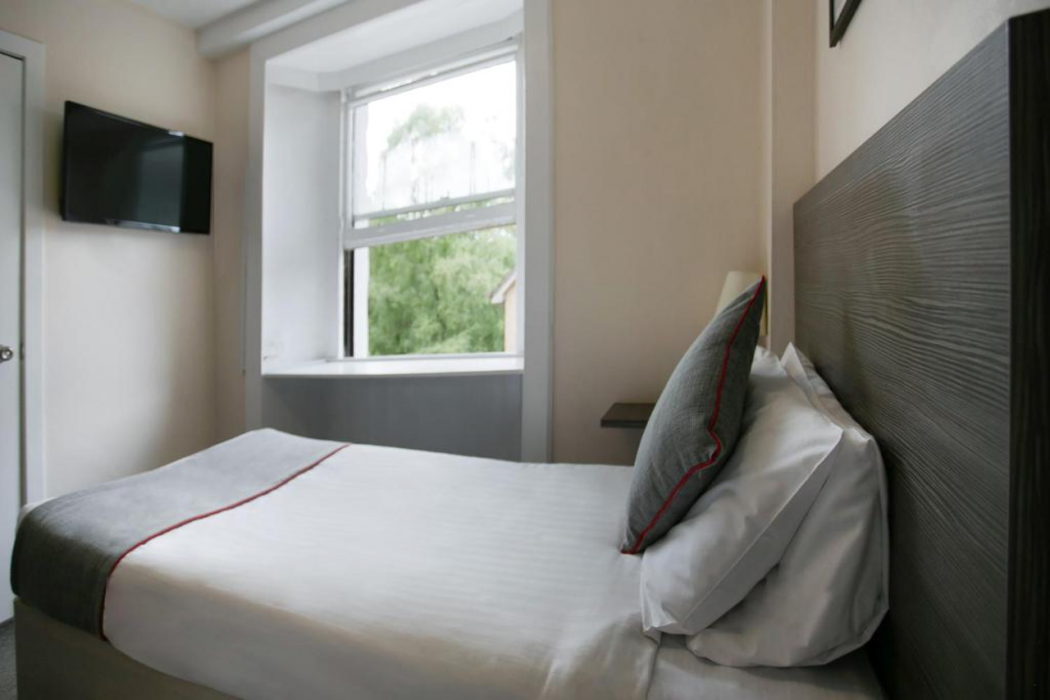 The Breadalbane Arms Room Only Hotel 6/38