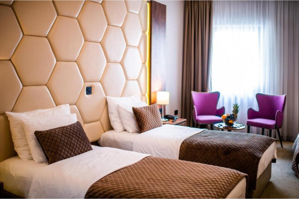 Amsterdam hotel Belgrade 12/39