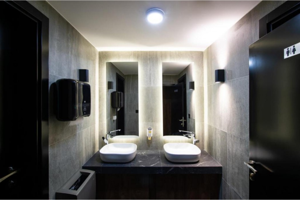 Amsterdam hotel Belgrade 16/39