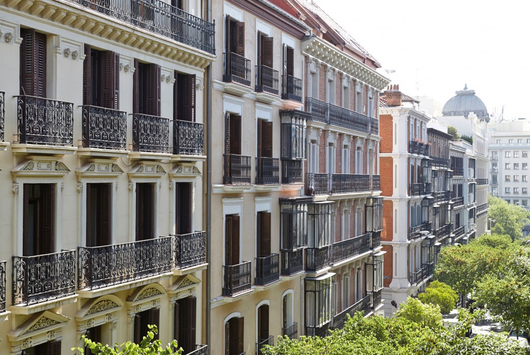 60 Balconies Recoletos 23/73
