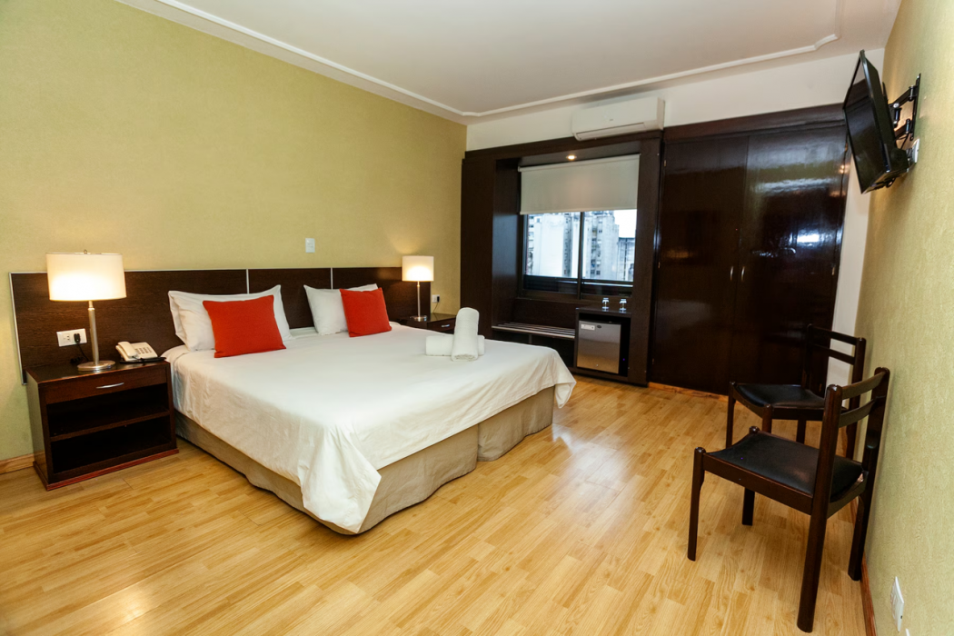Ramada Plaza by Wyndham Tucuman 19/98