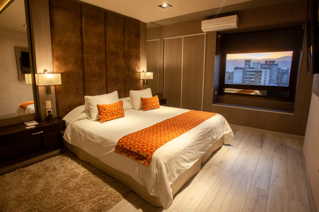 Ramada Plaza by Wyndham Tucuman 14/98