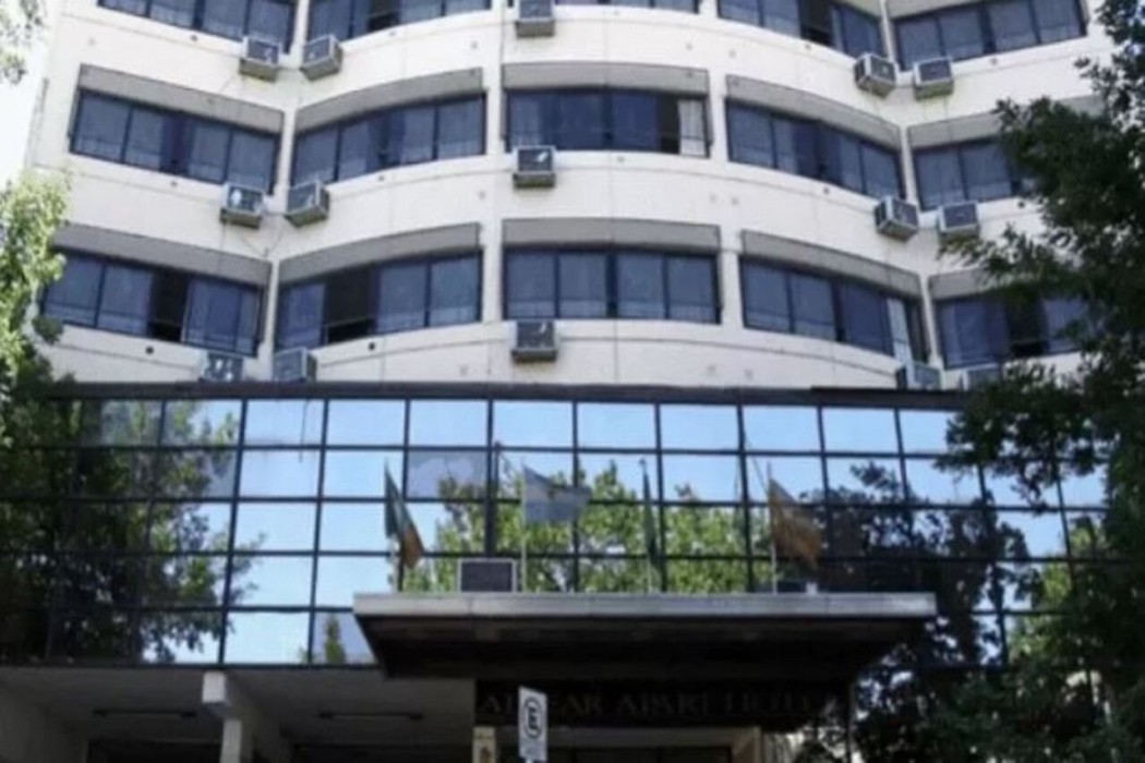 Apart Hotel Alvear 12/23