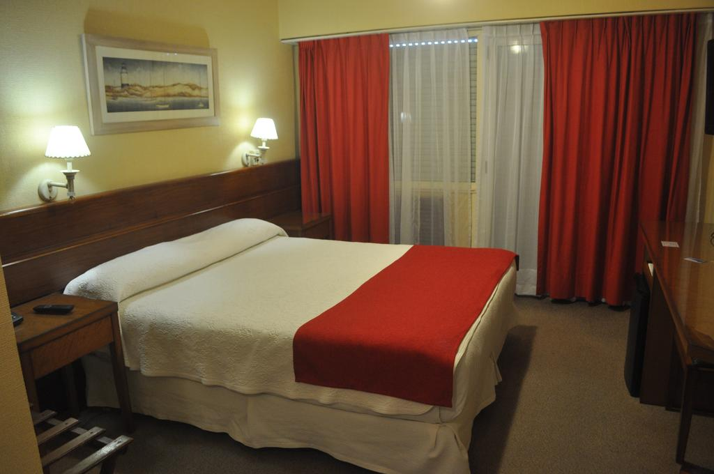 Hotel Las Rocas 5/24