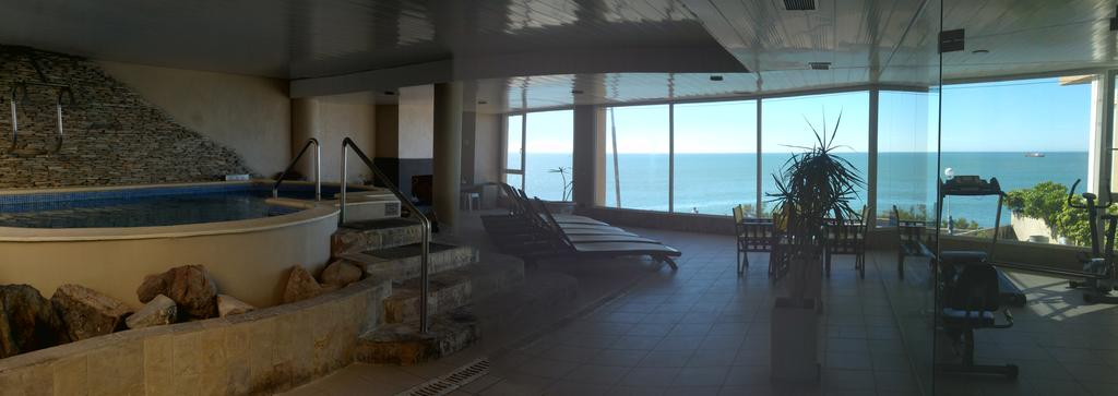 Hotel Las Rocas 9/24