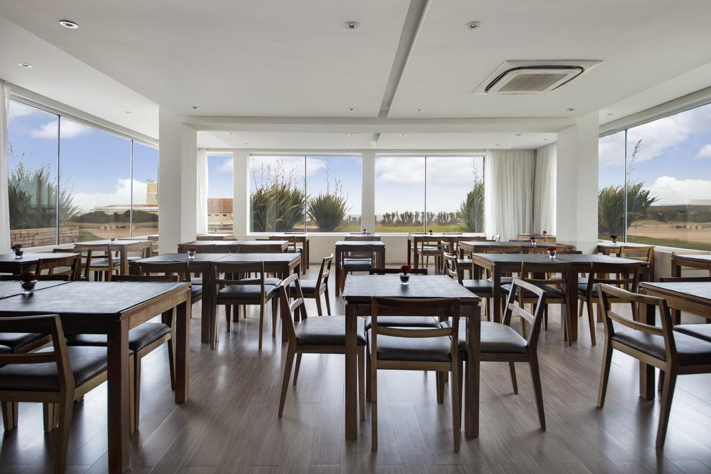 Pinamar Beach Resort 18/54