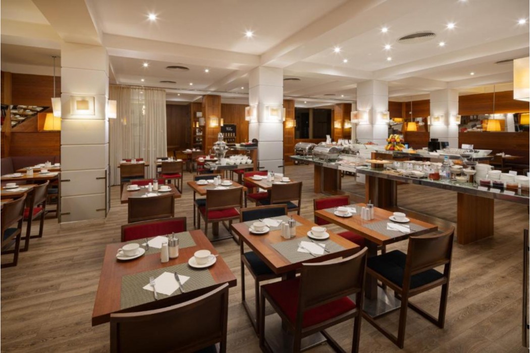 KK Hotel Opera 35/58