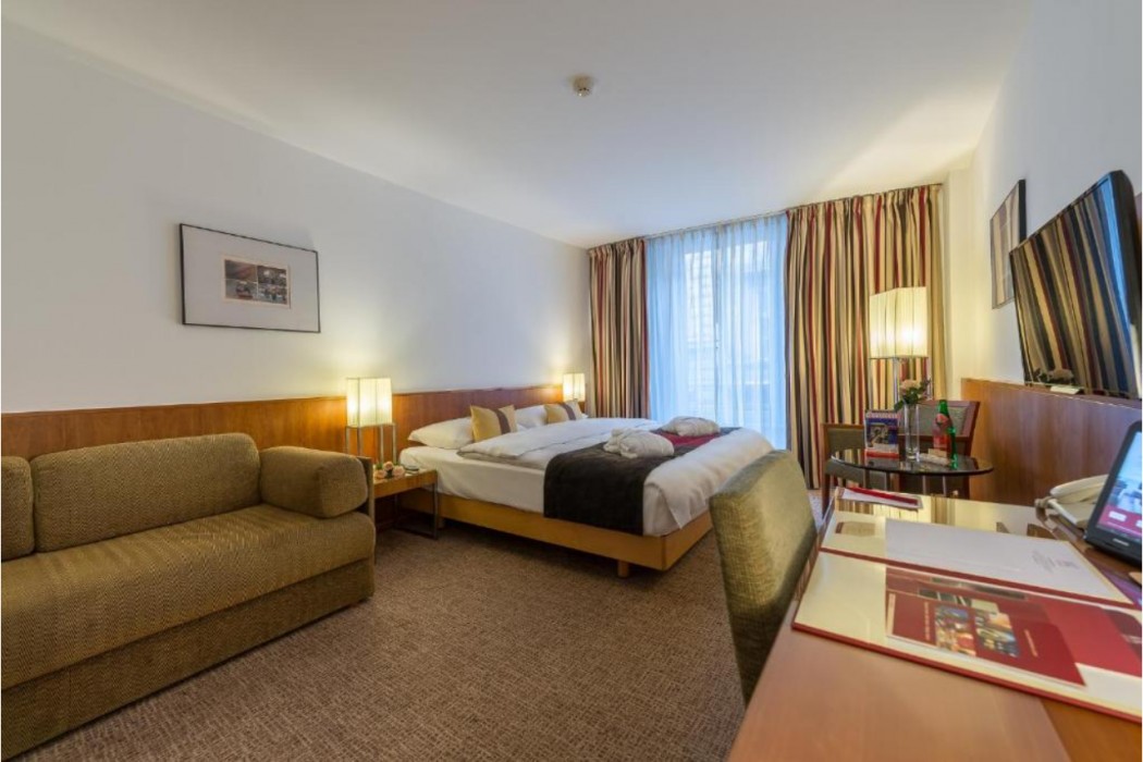KK Hotel Opera 11/58