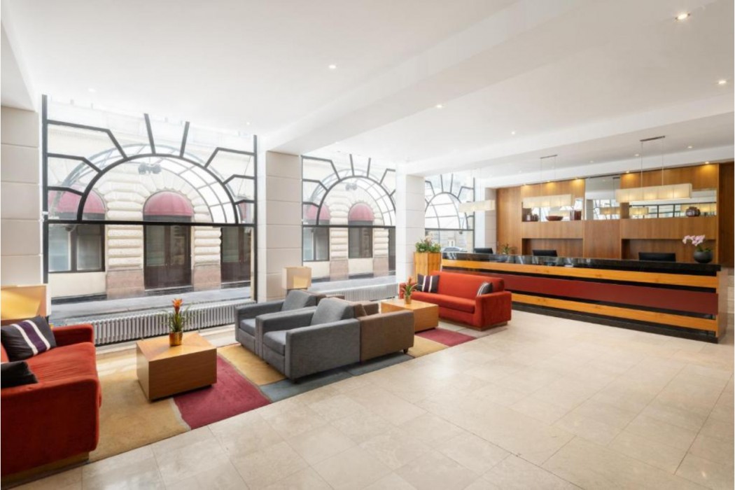 KK Hotel Opera 4/58