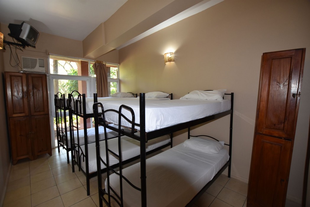 Beer Hotel Iguazu Hostel 43/67