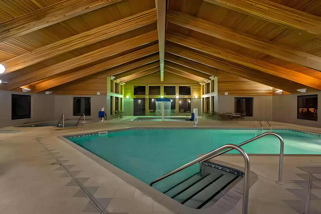 Quality Inn Ladysmith, WI 24/46