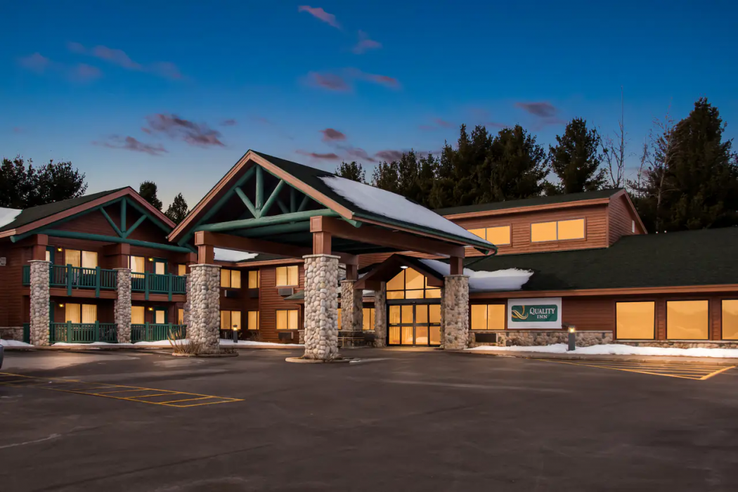 Quality Inn Ladysmith, WI 3/46